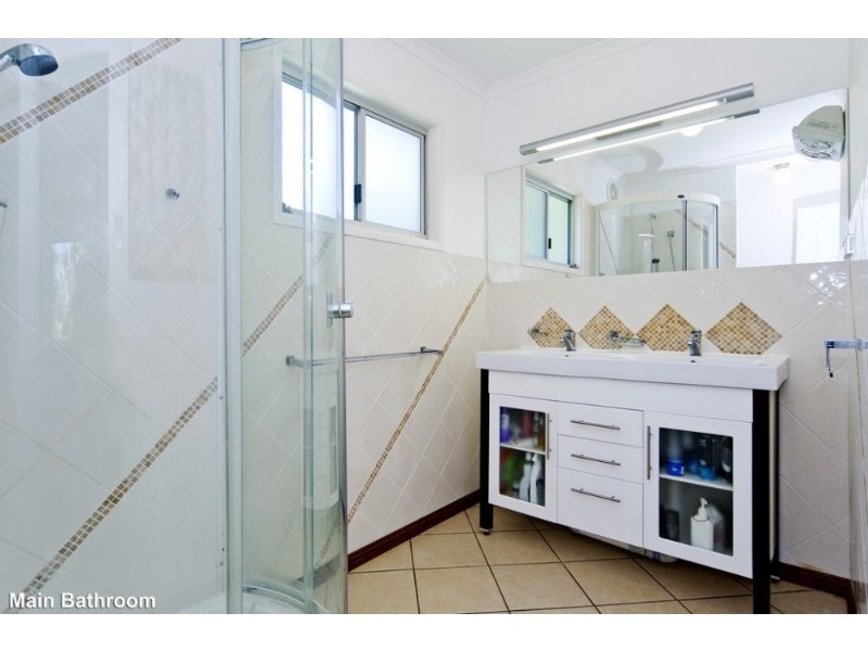 17 Little John Street, Daisy Hill QLD 4127