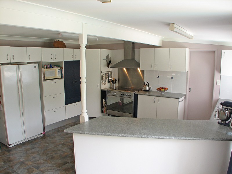 27 Roseland Avenue, Rochedale South QLD 4123