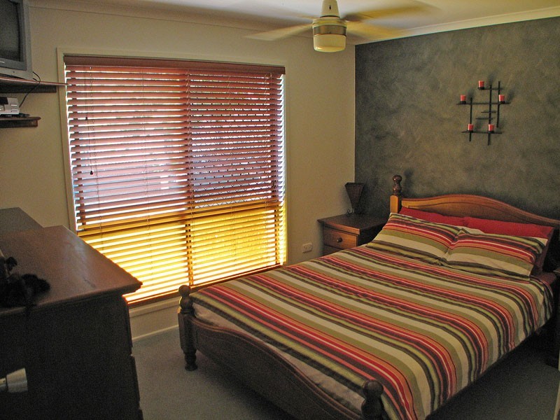 2 Stormbridge Court, Daisy Hill QLD 4127