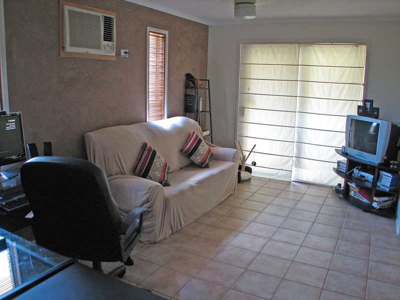 2 Stormbridge Court, Daisy Hill QLD 4127