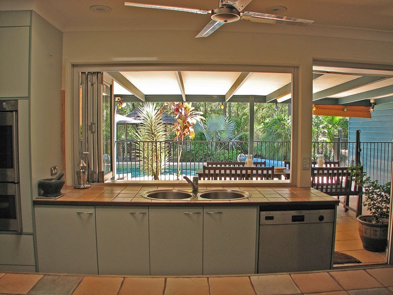 1 Lawnton Street, Daisy Hill QLD 4127