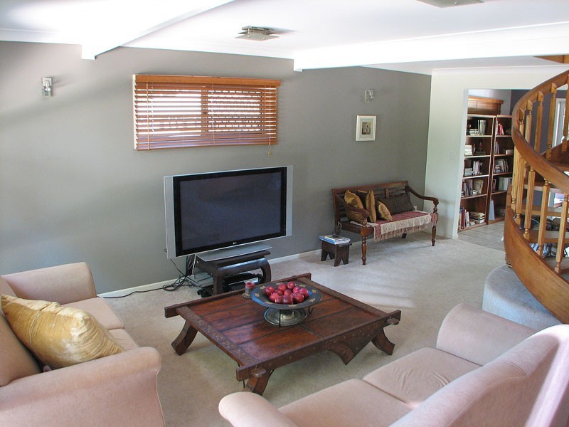 1 Lawnton Street, Daisy Hill QLD 4127