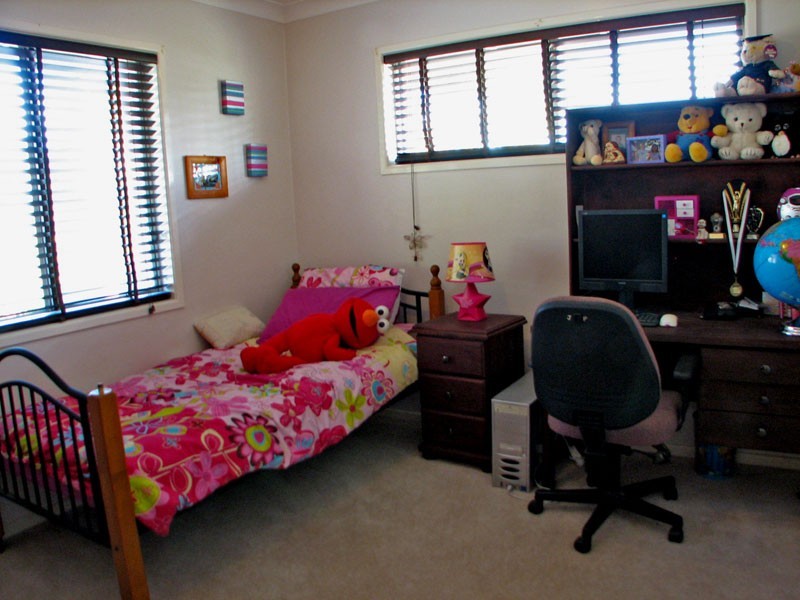 9 Narelle Crescent, Rochedale South QLD 4123