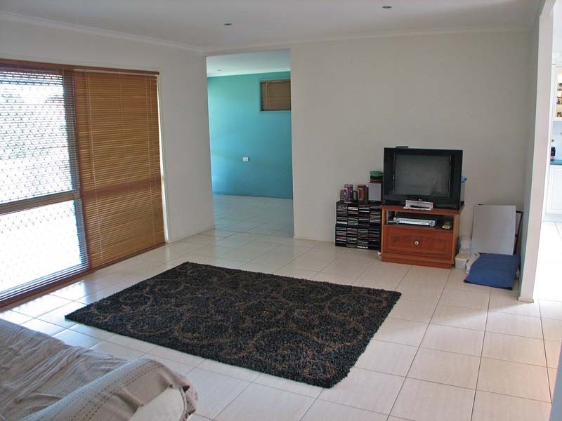 14 Lenore Crescent, Springwood QLD 4127