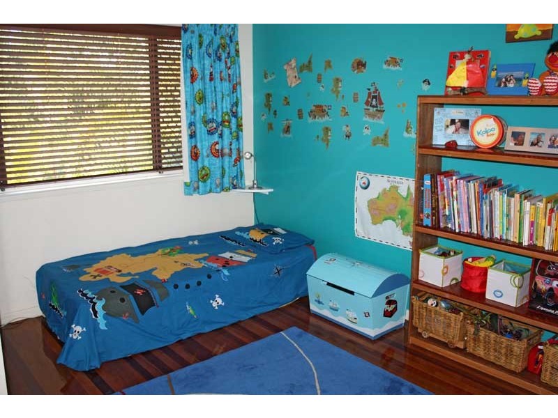 22 Juanita Grove, Springwood QLD 4127