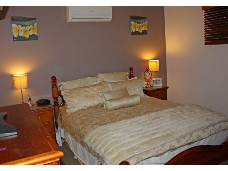 7 Bron Court, Loganlea QLD 4131