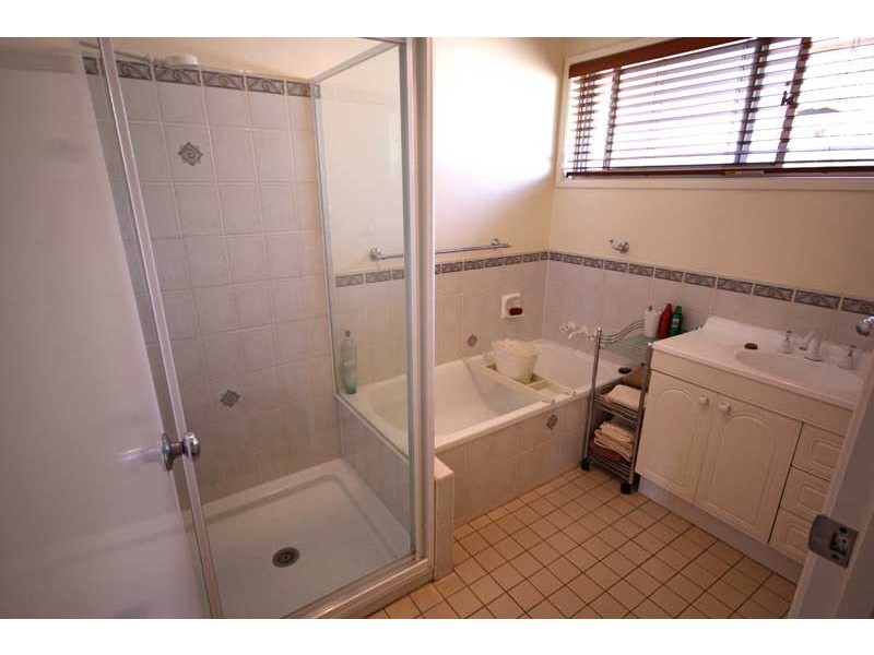 31 Veronica Avenue, Daisy Hill QLD 4127