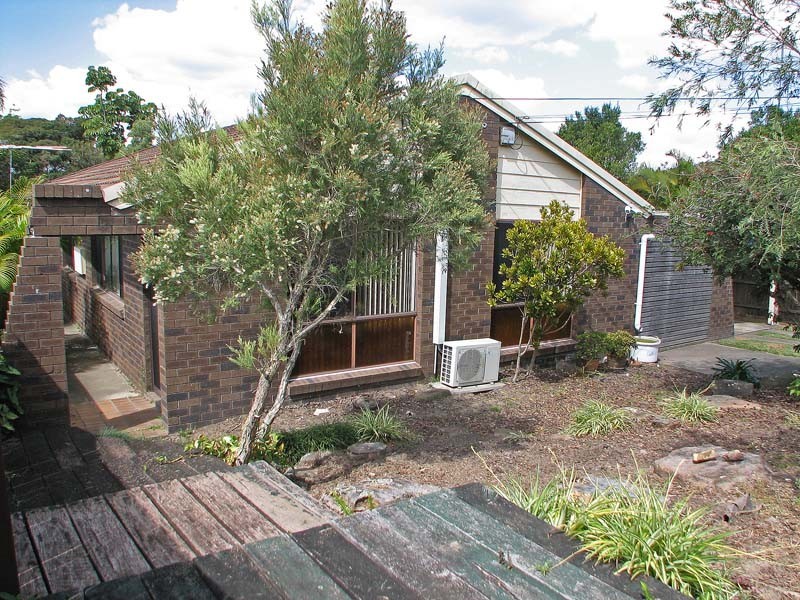 9 Knightsbridge Crescent, Rochedale South QLD 4123