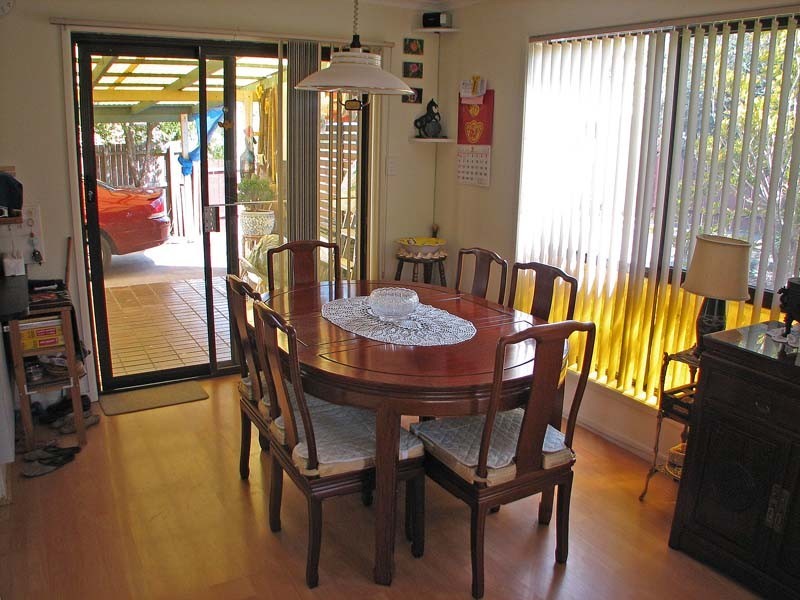 9 Knightsbridge Crescent, Rochedale South QLD 4123