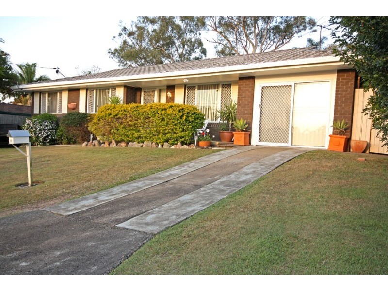 11 Wyclif Avenue, Springwood QLD 4127