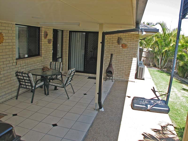 27 Lakebreeze Drive, Loganholme QLD 4129