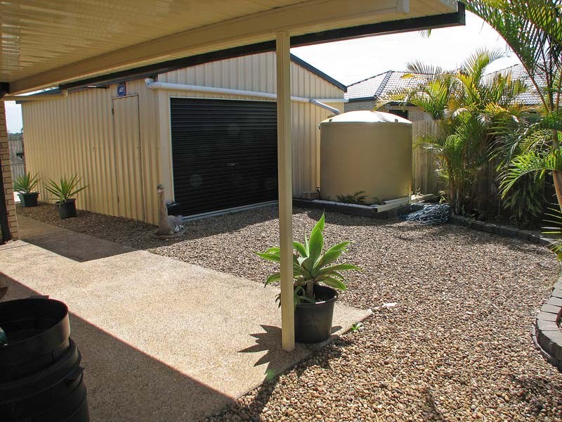 27 Lakebreeze Drive, Loganholme QLD 4129