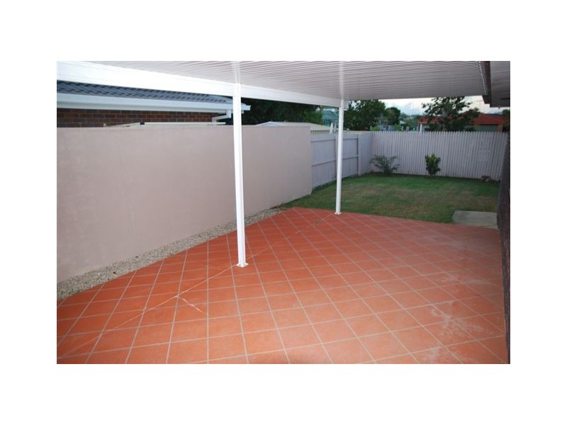 15 Buttercup Crescent, Meadowbrook QLD 4131