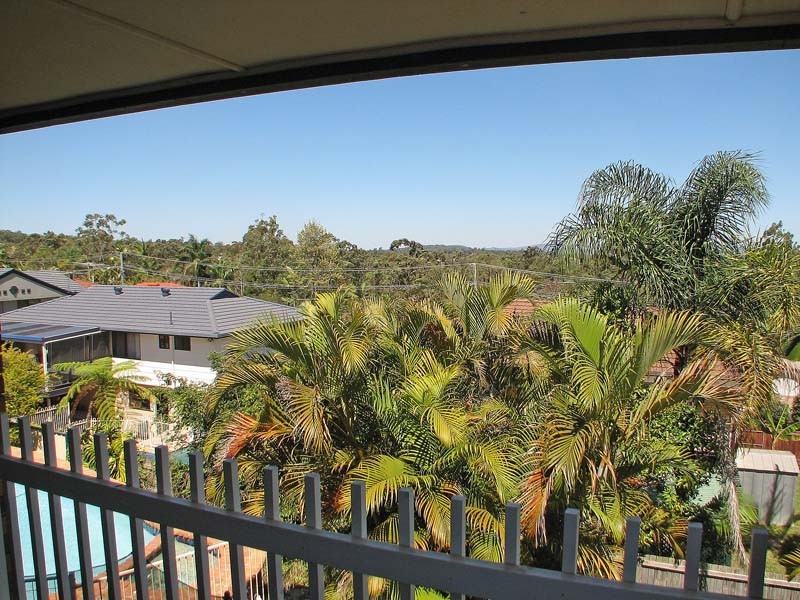 11 Edgehill Crescent, Springwood QLD 4127