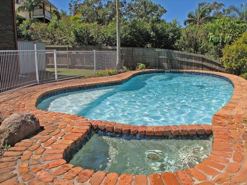 11 Edgehill Crescent, Springwood QLD 4127