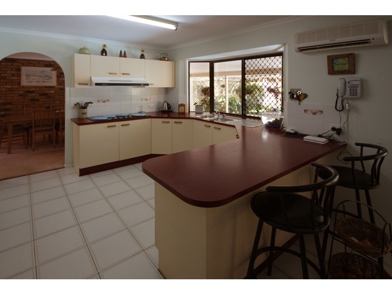 37 Plateau Drive, Springwood QLD 4127