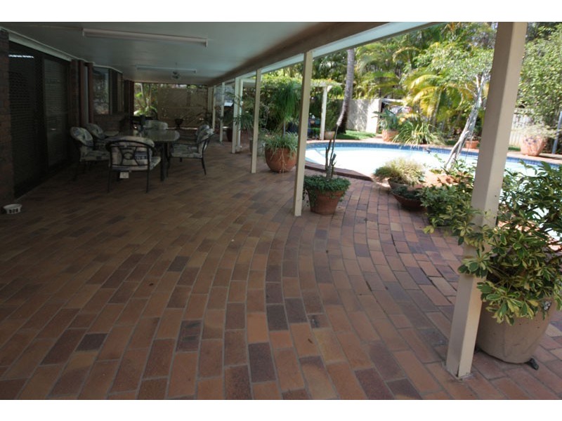 37 Plateau Drive, Springwood QLD 4127