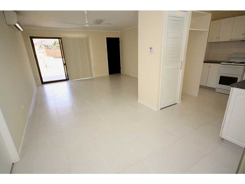 7 Lenore Crescent, Springwood QLD 4127