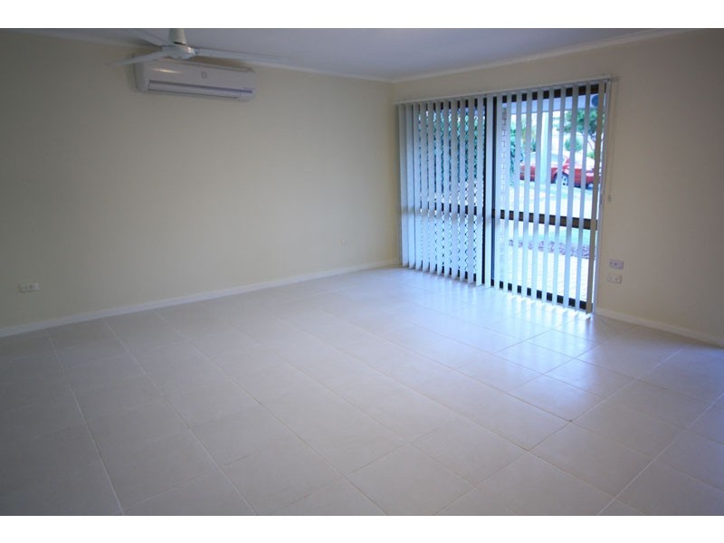 7 Lenore Crescent, Springwood QLD 4127