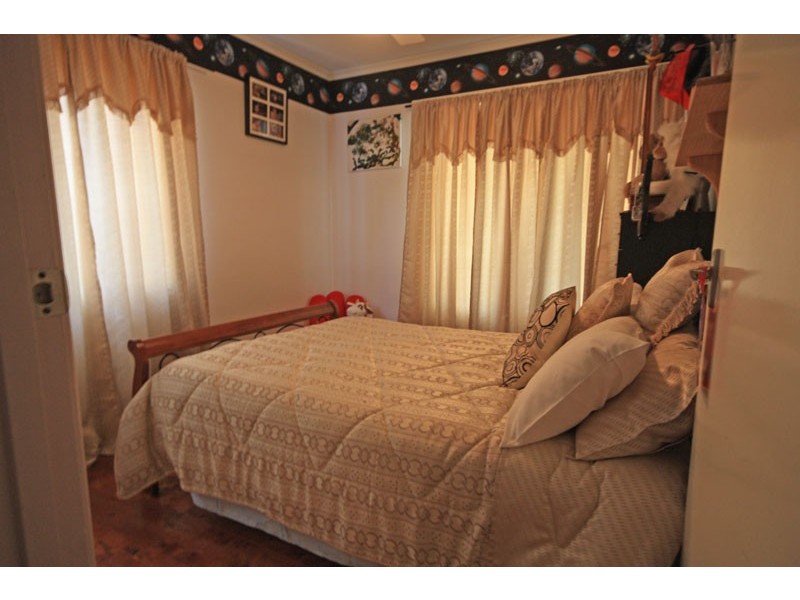 13 Louise Street, Underwood QLD 4119