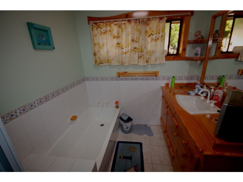 26 Wenlock Crescent, Springwood QLD 4127