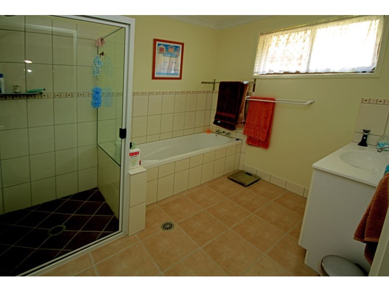 4 Carbon Court, Bethania QLD 4205