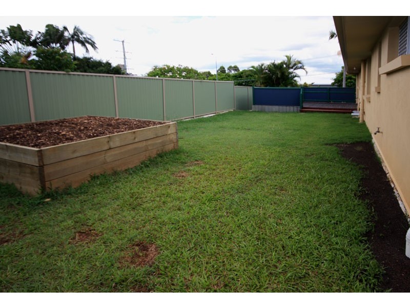 12 Chatswood Road, Springwood QLD 4127