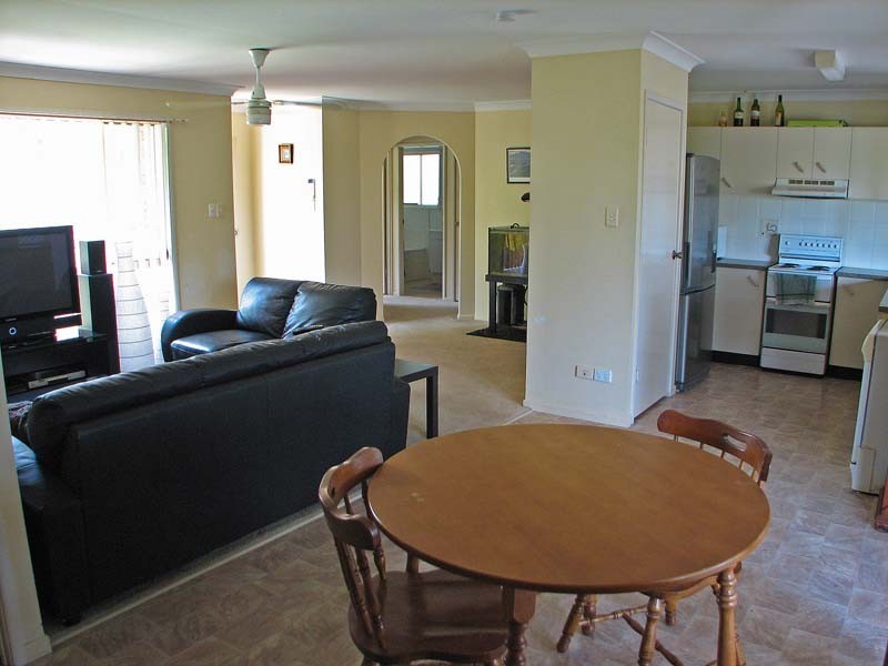 24 Tahan Crescent, Tanah Merah QLD 4128