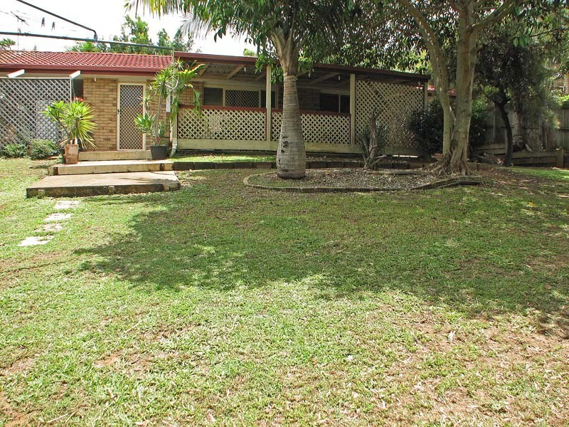 24 Tahan Crescent, Tanah Merah QLD 4128