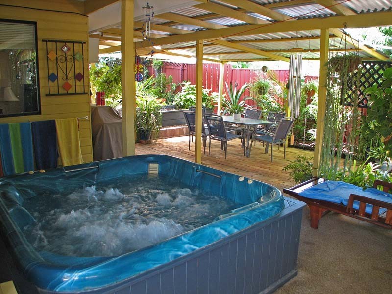 6 Leonard Street, Kingston QLD 4114