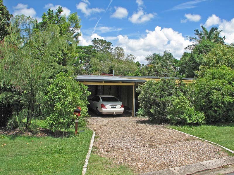 6 Leonard Street, Kingston QLD 4114