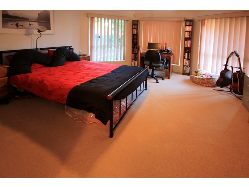 13/8 John Paul Drive, Daisy Hill QLD 4127