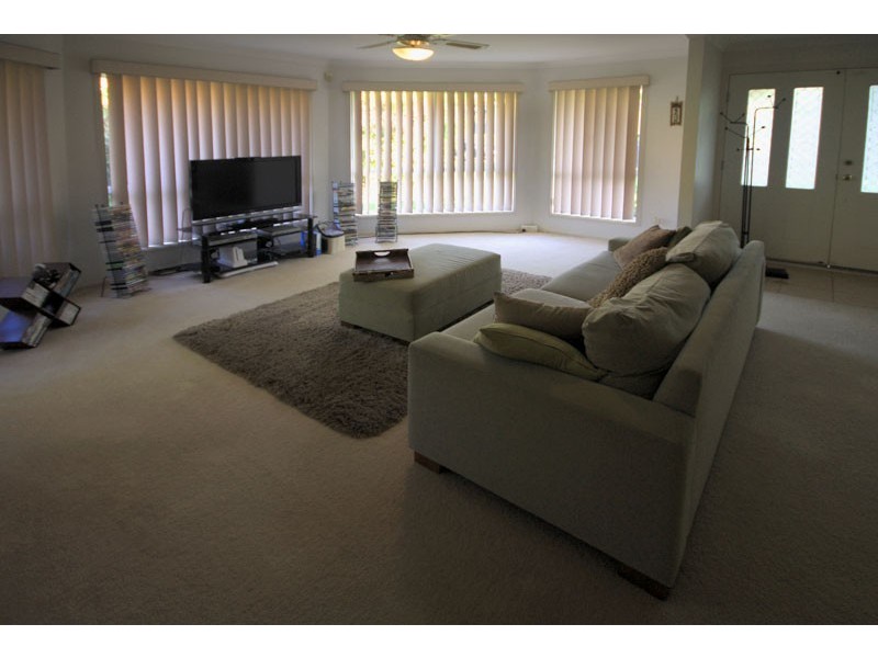 13/8 John Paul Drive, Daisy Hill QLD 4127