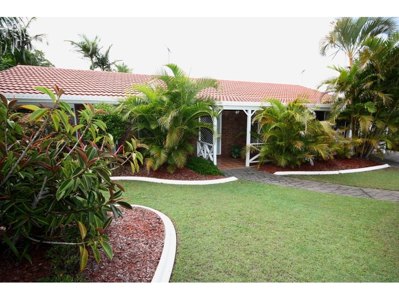 37 Blackthorn Crescent, Shailer Park QLD 4128