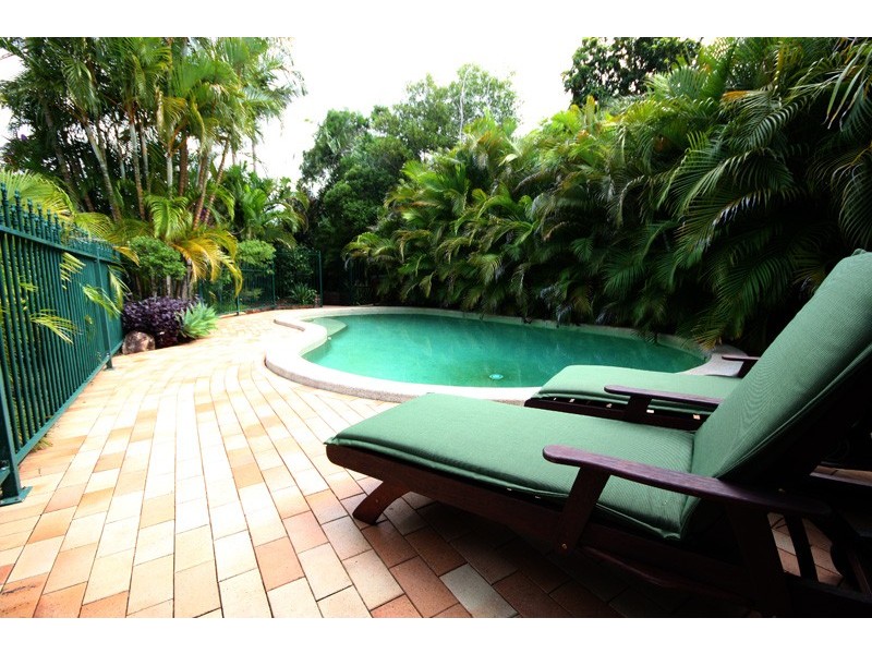 37 Blackthorn Crescent, Shailer Park QLD 4128