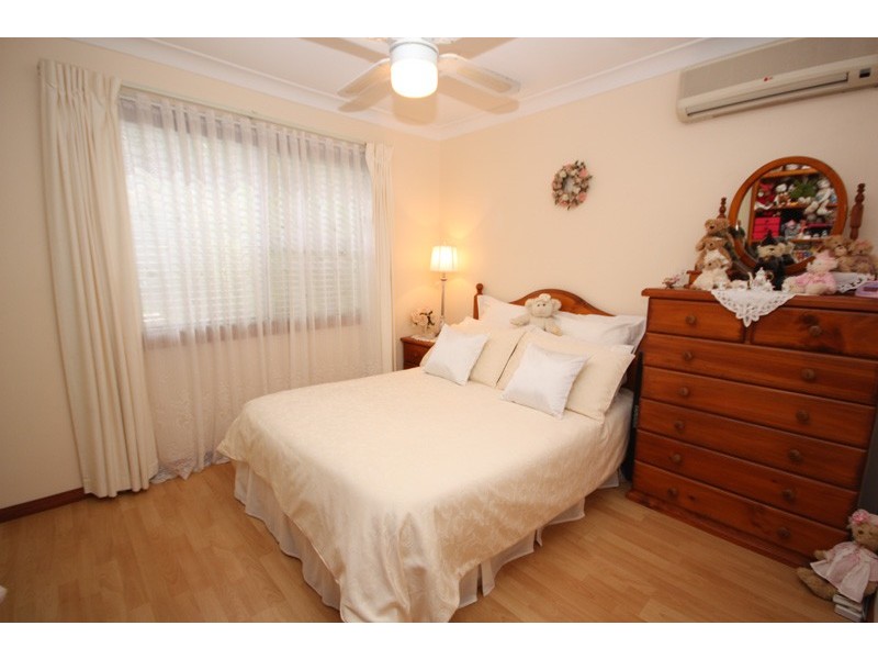 37 Blackthorn Crescent, Shailer Park QLD 4128