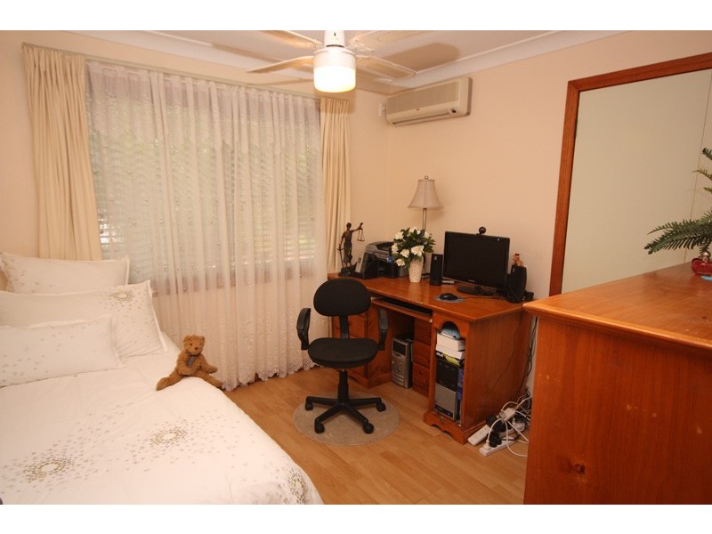 37 Blackthorn Crescent, Shailer Park QLD 4128