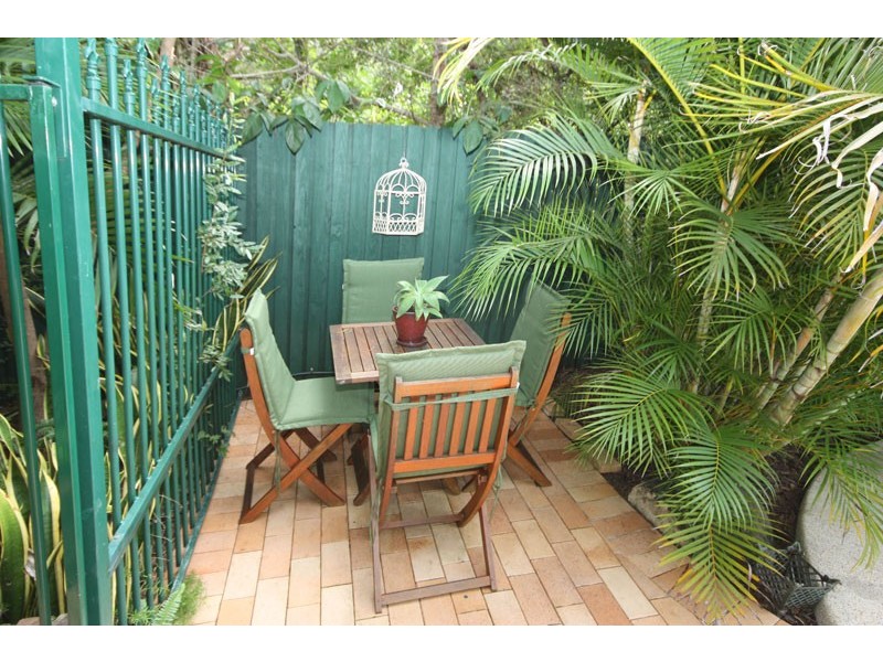 37 Blackthorn Crescent, Shailer Park QLD 4128