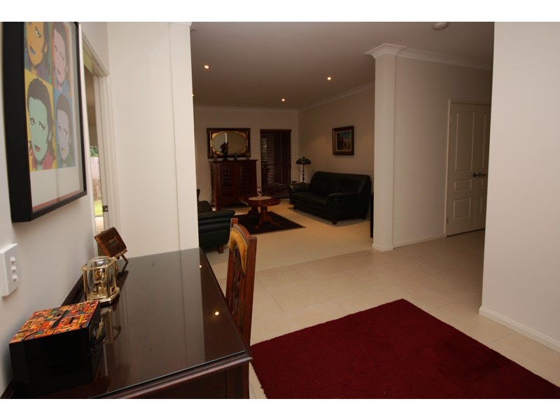 19A Osanna Street, Daisy Hill QLD 4127