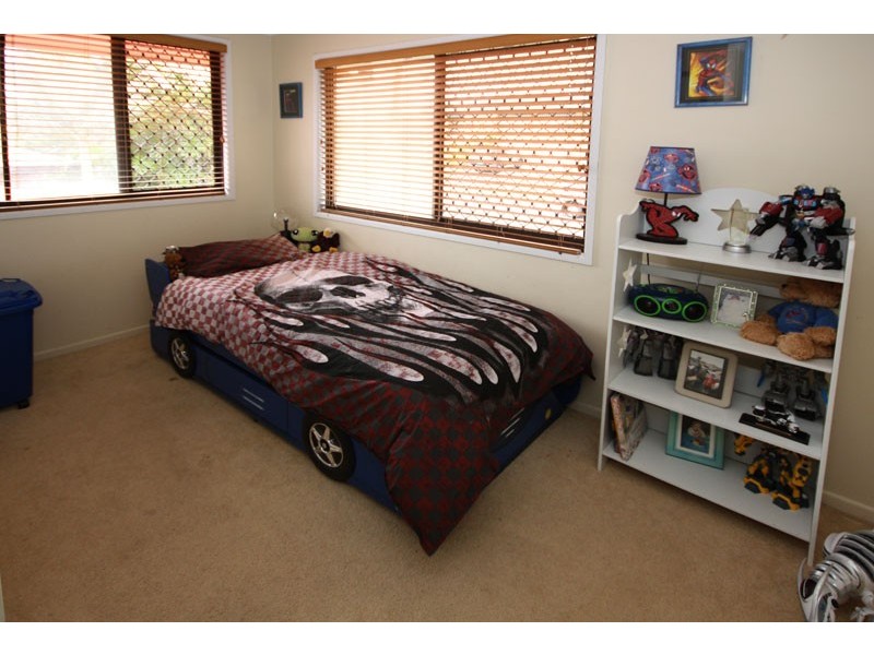 30 Jamberoo Street, Springwood QLD 4127