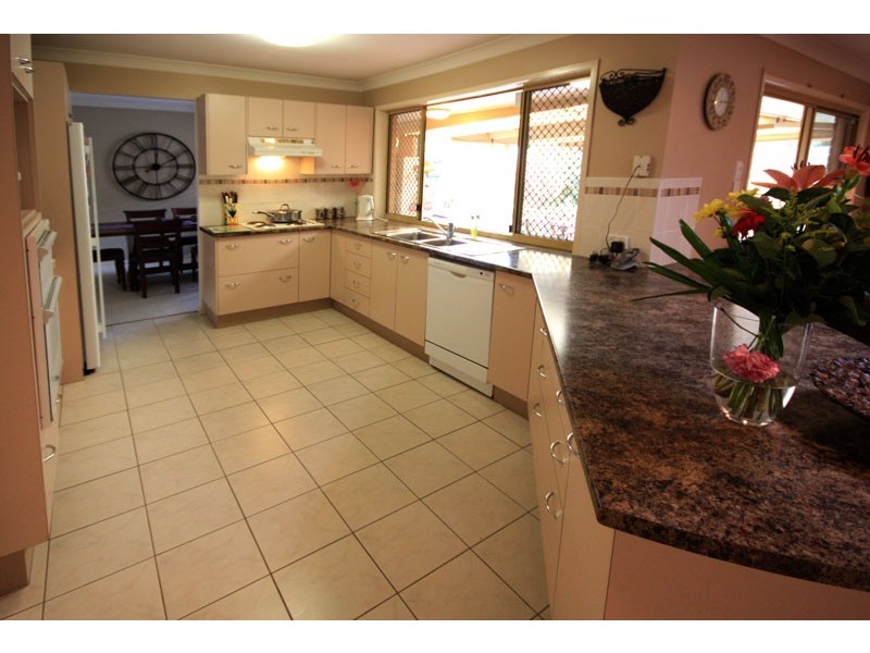 50 Goorari Street, Eight Mile Plains QLD 4113