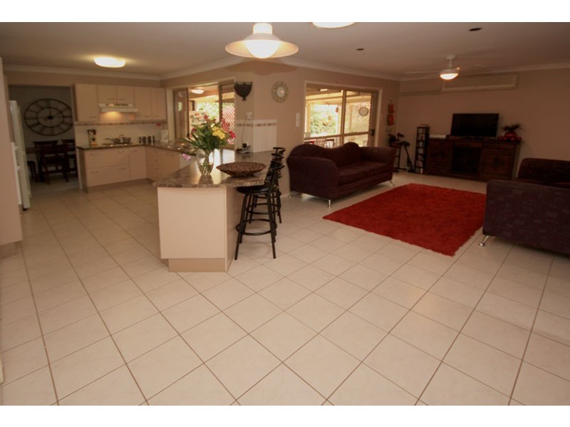 50 Goorari Street, Eight Mile Plains QLD 4113