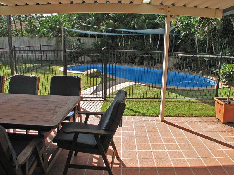 15 Brompton Street, Rochedale South QLD 4123