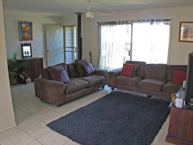 16 Paradise Road, Slacks Creek QLD 4127