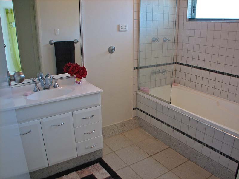 16 Paradise Road, Slacks Creek QLD 4127