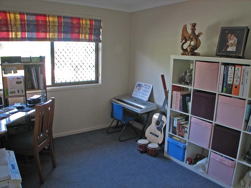 24 Adelong Road, Shailer Park QLD 4128