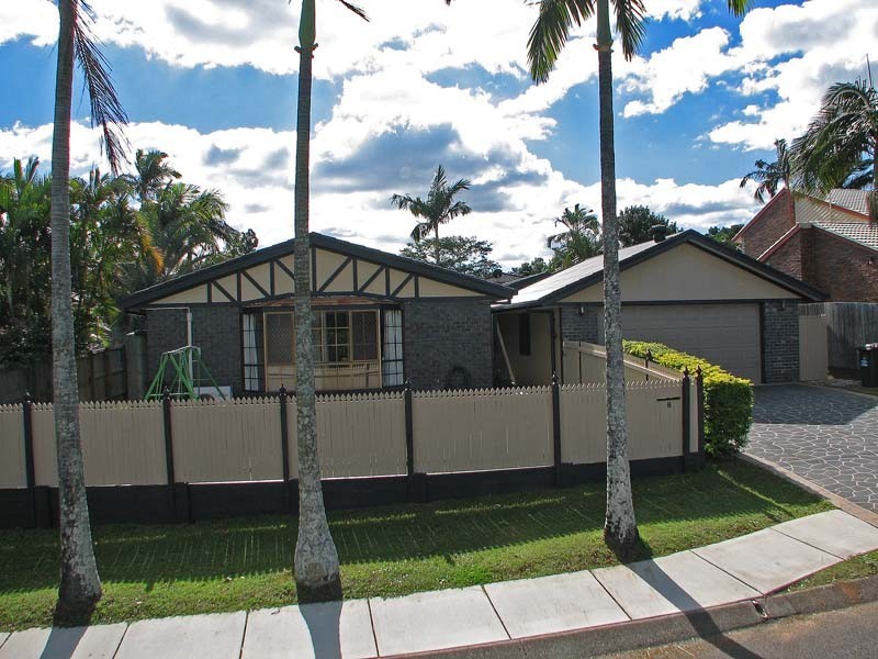 8 Oakleaf Street, Eight Mile Plains QLD 4113