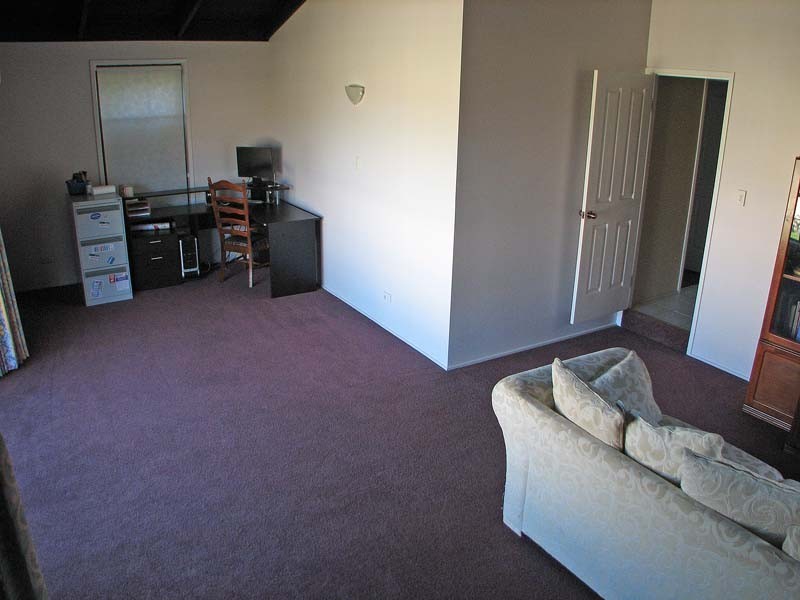 8 Oakleaf Street, Eight Mile Plains QLD 4113