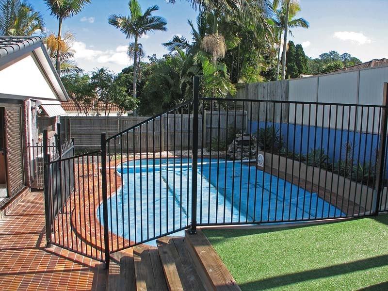 8 Oakleaf Street, Eight Mile Plains QLD 4113