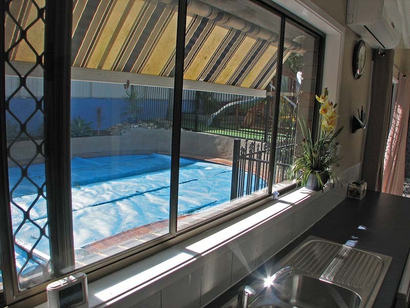 8 Oakleaf Street, Eight Mile Plains QLD 4113